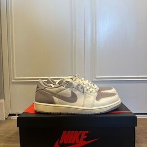 Nike Air Jordan 1 Retro Low OG ‘Atmosphere Grey’